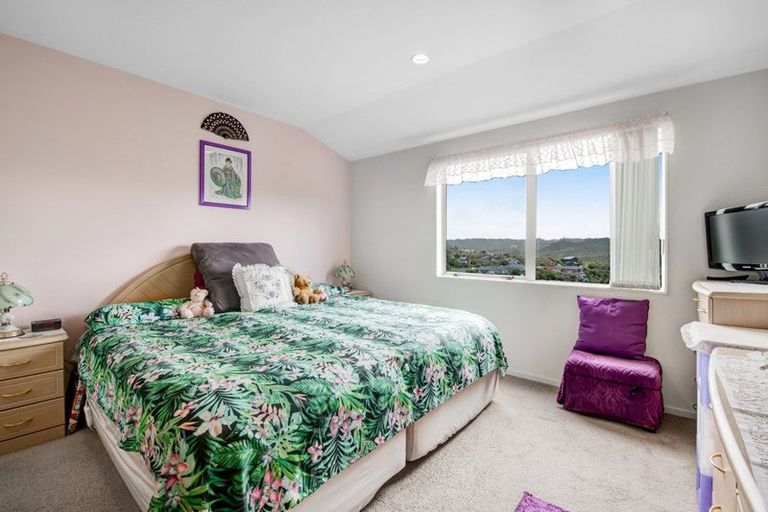 Photo of property in 1 Ngahere Views, Orewa, 0931