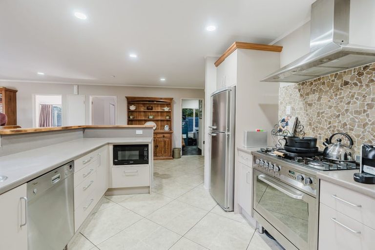 Photo of property in 1 Jean Place, Pukete, Hamilton, 3200