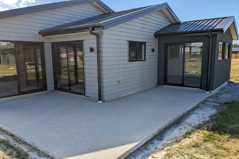 Photo of property in 10 Waddell Street, Lake Hawea, 9382