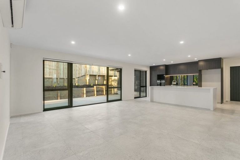 Photo of property in 3 Maraeariki Avenue, Orewa, 0931