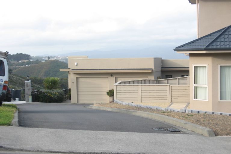Photo of property in 43 Tamworth Crescent, Newlands, Wellington, 6037