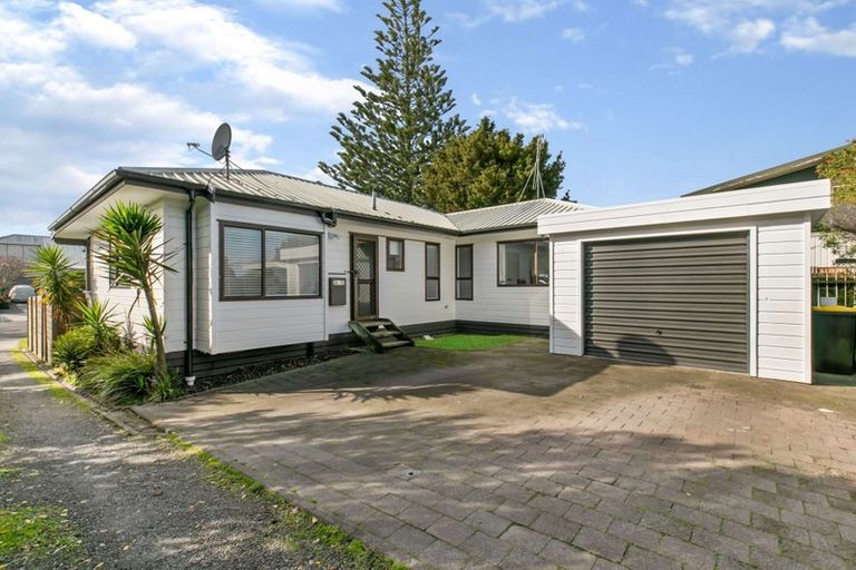 Photo of property in 48 Simpson Road, Papamoa Beach, Papamoa, 3118