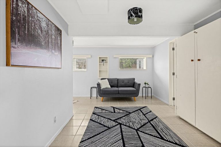 Photo of property in 22a Shakespeare Road, Milford, Auckland, 0620