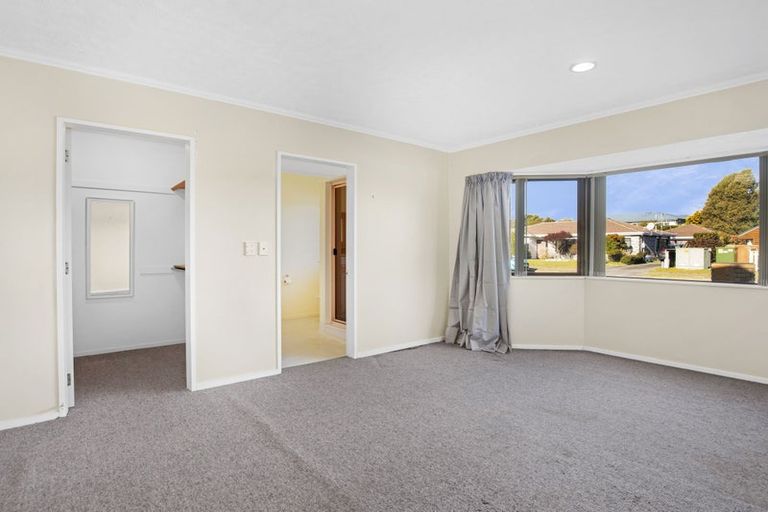 Photo of property in 21 Cedar Drive, Paraparaumu Beach, Paraparaumu, 5032