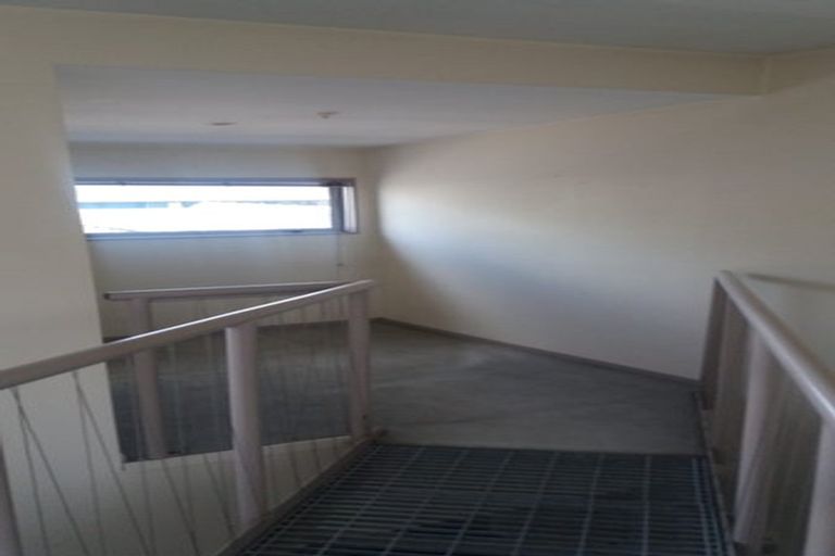 Photo of property in 17u9 Adelaide Road, Mount Cook, Wellington, 6021