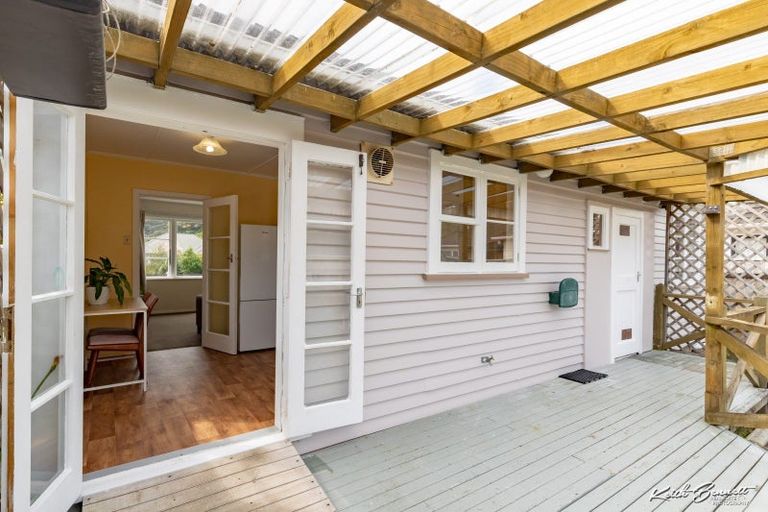 Photo of property in 37 Hyde Street, Wainuiomata, Lower Hutt, 5014