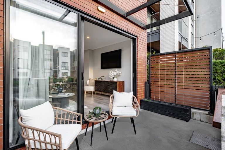 Photo of property in 229 Hobsonville Point Road, Hobsonville, Auckland, 0616