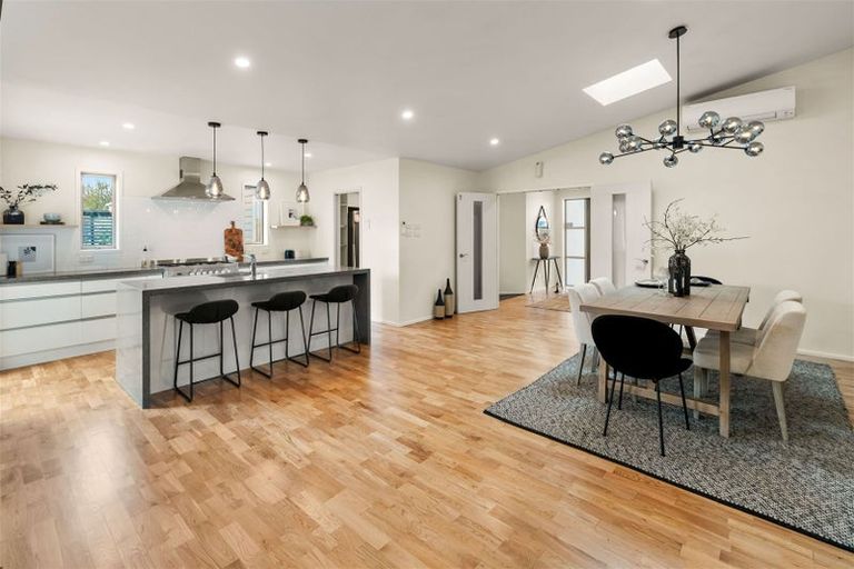 Photo of property in 8 Springwater Avenue, Northwood, Christchurch, 8051