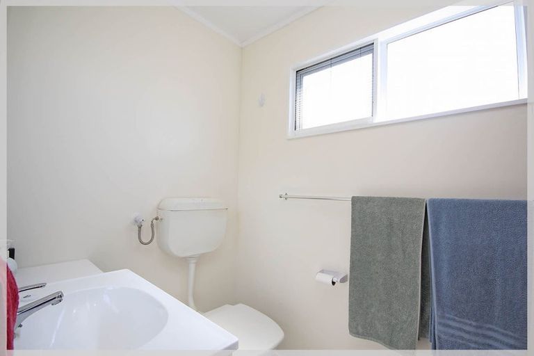 Photo of property in 8 Hart Street, Foxton Beach, Foxton, 4815