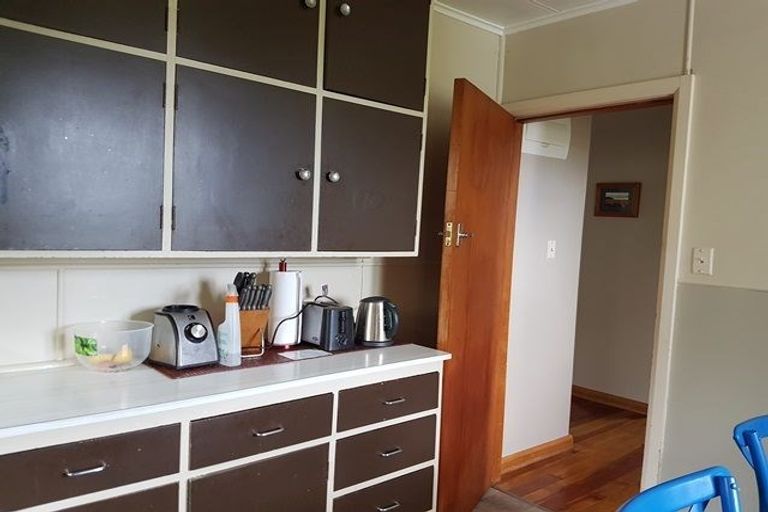 Photo of property in 353 Ruahine Street, Terrace End, Palmerston North, 4410