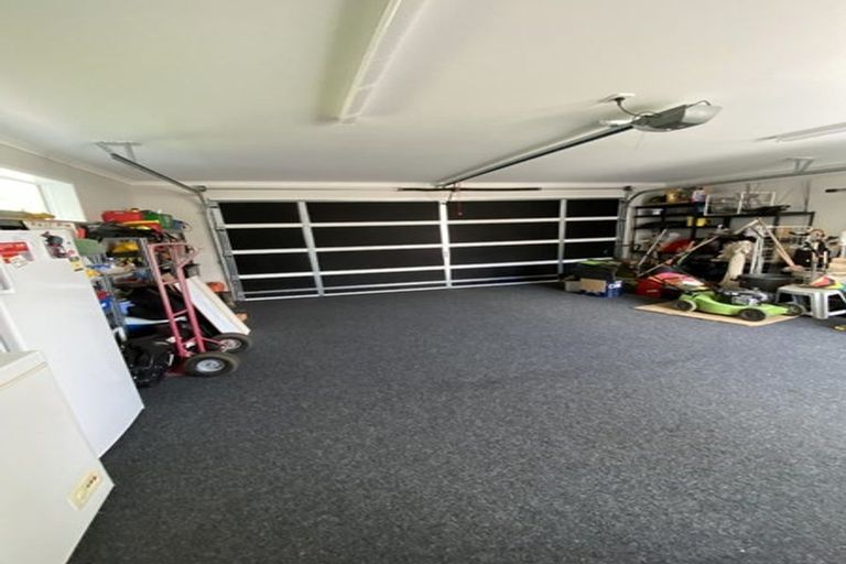 Photo of property in 28 Queen Street, Cambridge, 3434