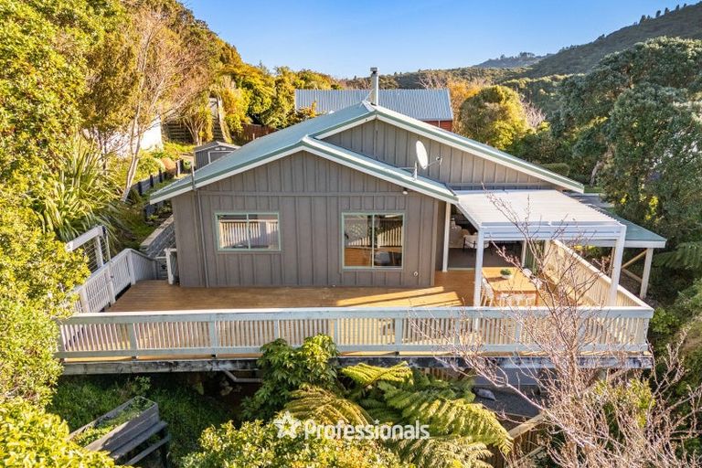 Photo of property in 16 Haast Close, Kelson, Lower Hutt, 5010