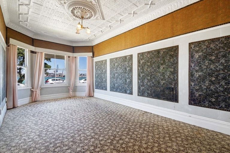 Photo of property in 27 Queens Parade, Devonport, Auckland, 0624