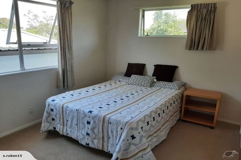 Photo of property in 16 Forest Hill Road, Henderson, Auckland, 0612