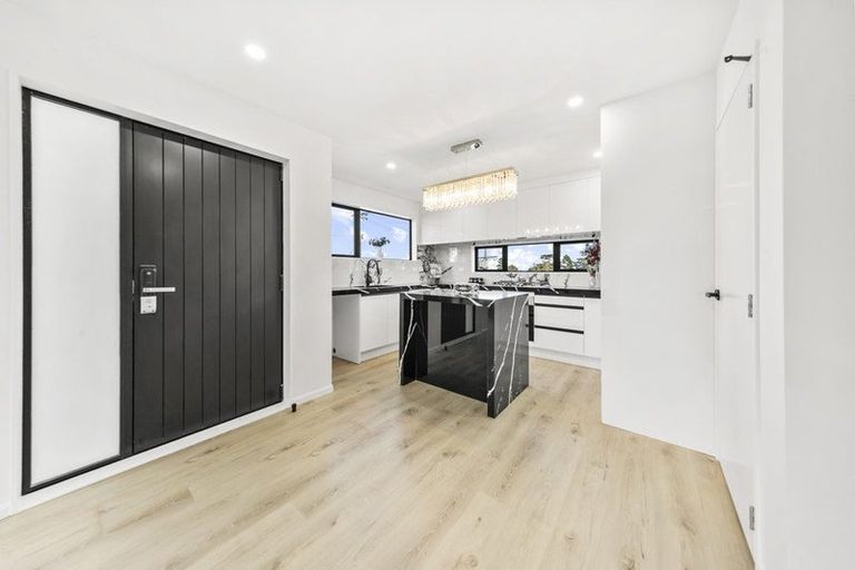 Photo of property in 6c Pikitea Road, Mangere Bridge, Auckland, 2022