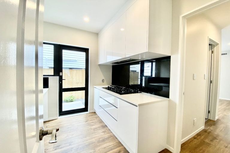 Photo of property in 15 Hikuawa Road, Flat Bush, Auckland, 2019