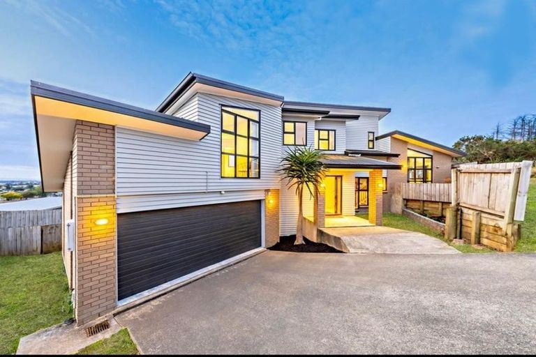 Photo of property in 147 Keri Vista Rise, Papakura, 2110