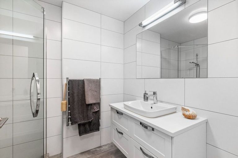 Photo of property in 91 Panorama Heights, Orewa, 0931