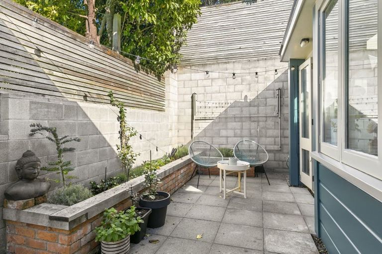 Photo of property in 13 Tainui Terrace, Mount Cook, Wellington, 6021