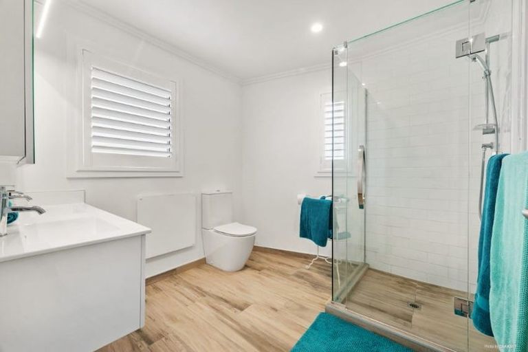 Photo of property in 8 Marine Parade, Hobsonville, Auckland, 0616