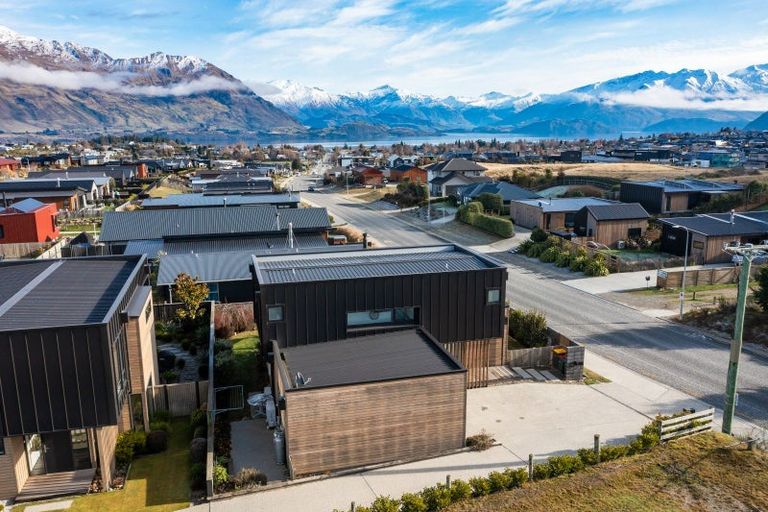 Photo of property in 251 Aubrey Road, Wanaka, 9305