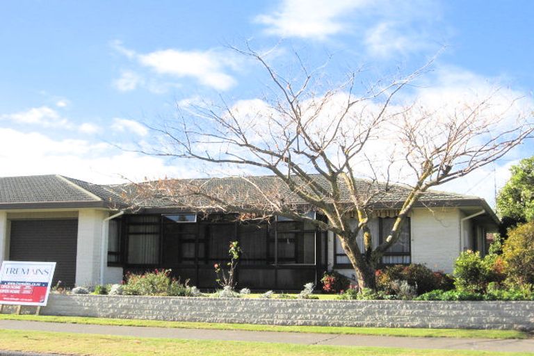 Photo of property in 41 Ngarimu Crescent, Taradale, Napier, 4112