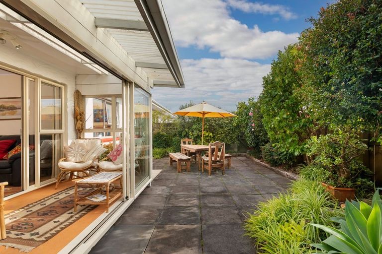 Photo of property in 4/138 Hutchinson Avenue, New Lynn, Auckland, 0600