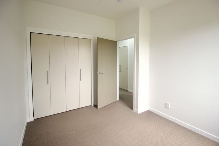 Photo of property in Point Ridge, 130 Gills Road, Albany Heights, Auckland, 0632