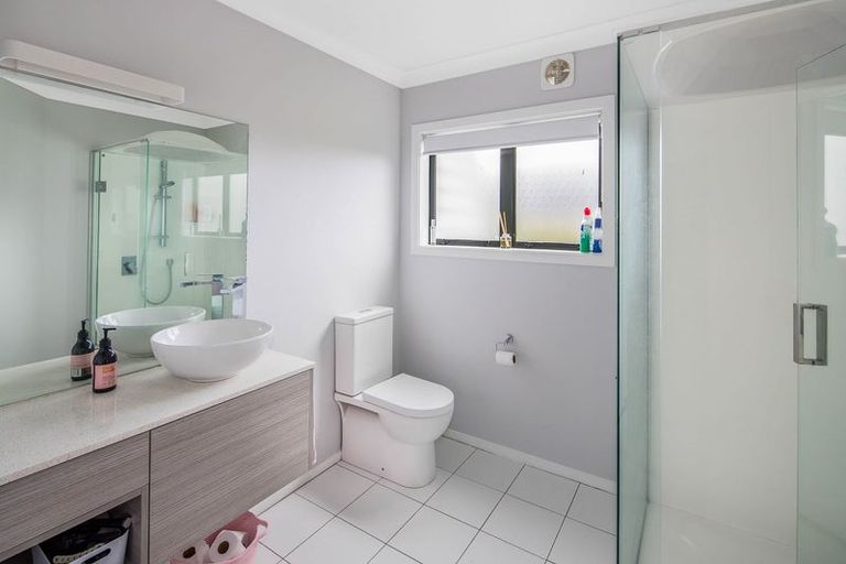 Photo of property in 7 Claverton Grove, Churton Park, Wellington, 6037