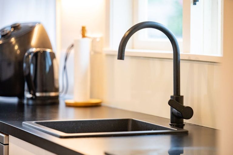 Photo of property in 6 Colstone Street, Glenview, Hamilton, 3206