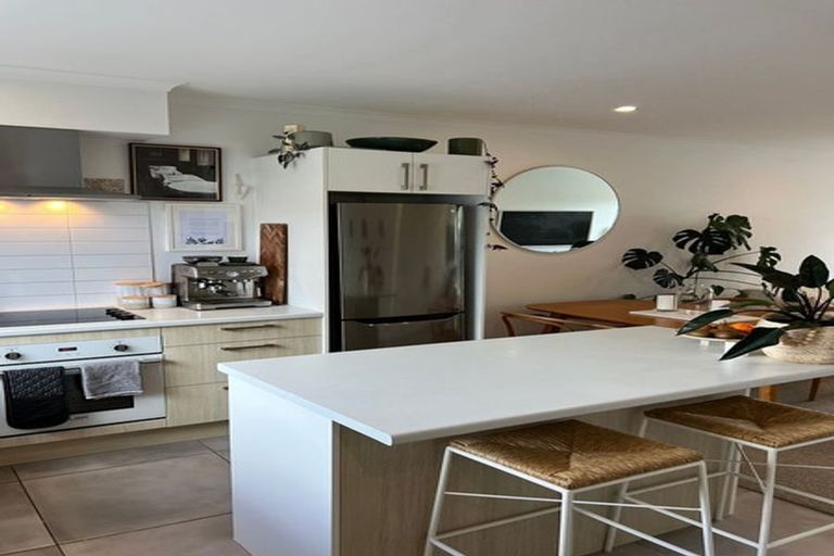 Photo of property in 18 Shelduck Way, Hobsonville, Auckland, 0616