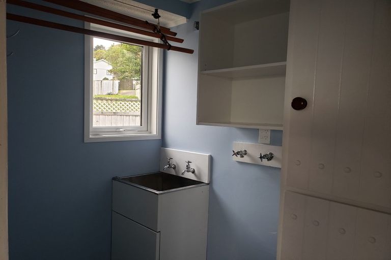 Photo of property in 54 Percy Dyett Drive, Karori, Wellington, 6012