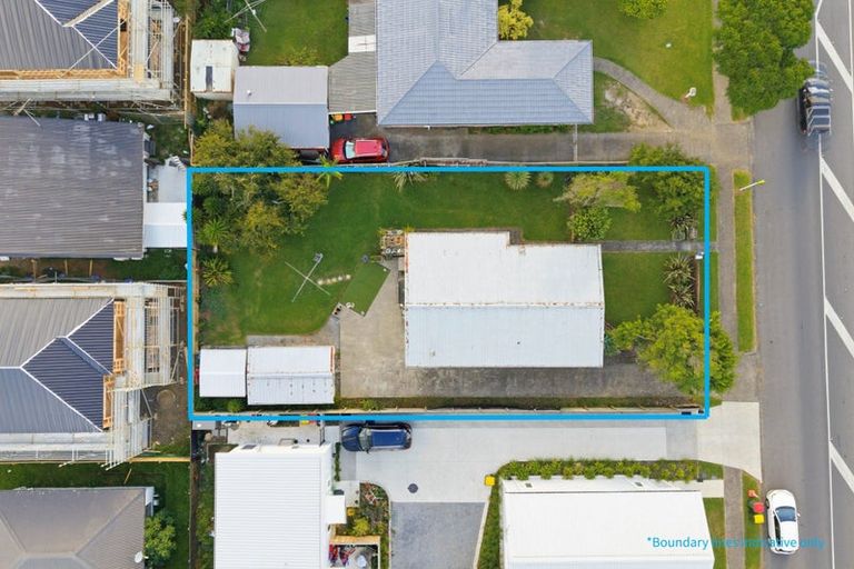 Photo of property in 170 Mahia Road, Wattle Downs, Auckland, 2103