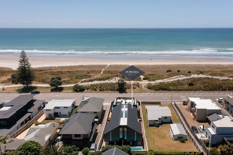 Photo of property in 124b Marine Parade, Mount Maunganui, 3116