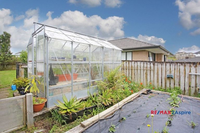 Photo of property in 33 Margarita Rise, Pukekohe, 2120