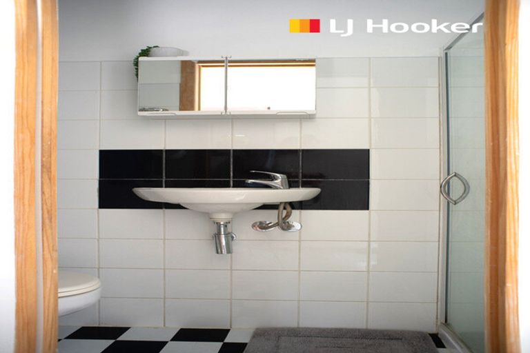 Photo of property in 142 Ravenswood Road, Saint Clair, Dunedin, 9012