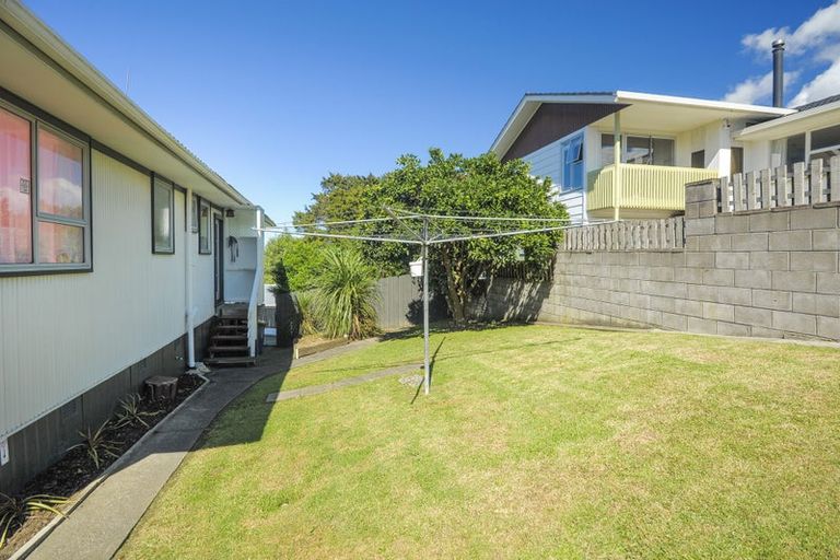 Photo of property in 47 Helena Street, Massey, Auckland, 0614