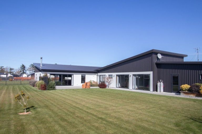 Photo of property in 142 Tarbottons Road, Tinwald, Ashburton, 7700