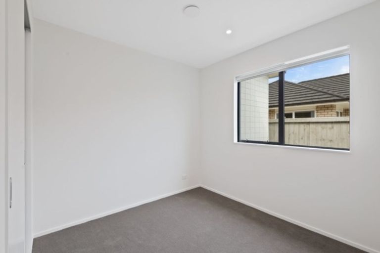 Photo of property in 19 Waituarua Drive, Takanini, 2112