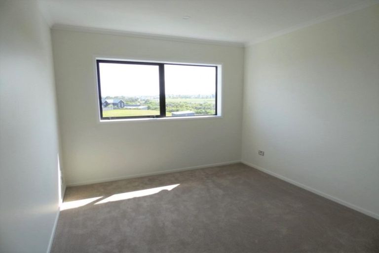 Photo of property in 11 Te Aho Matua Road, Hobsonville, Auckland, 0616