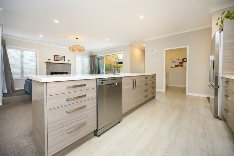 Photo of property in 5 Heritage Place, Terrace End, Palmerston North, 4410