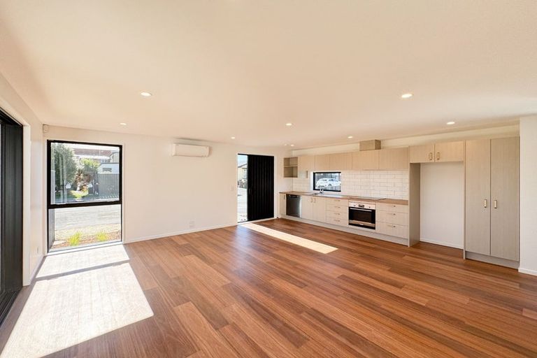 Photo of property in 12 Roxburgh Street, Sydenham, Christchurch, 8023