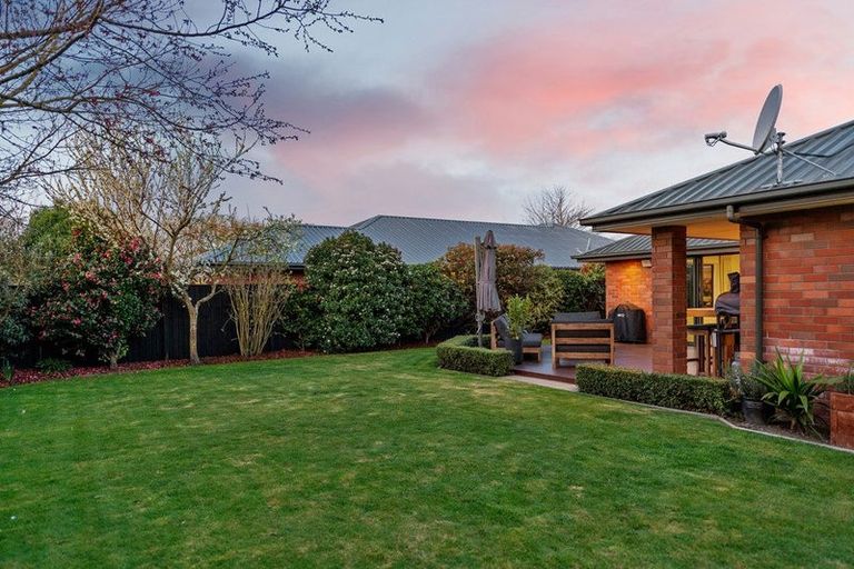Photo of property in 12 Talbot Road, Northwood, Christchurch, 8051