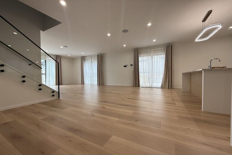 Photo of property in 10a Colum Place, Bucklands Beach, Auckland, 2014