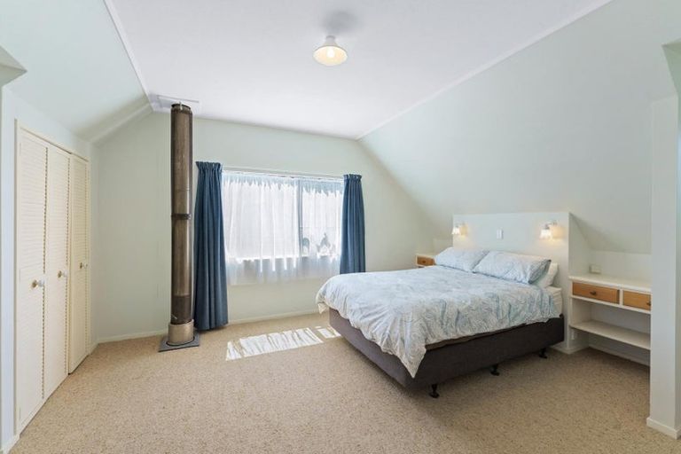 Photo of property in 18a Toi Street, Otaki Beach, Otaki, 5512