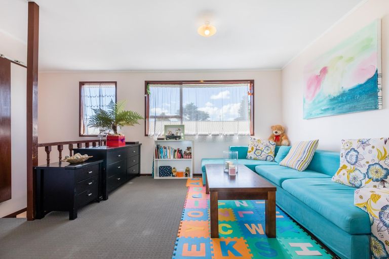 Photo of property in 5/26 Islington Avenue, New Lynn, Auckland, 0600