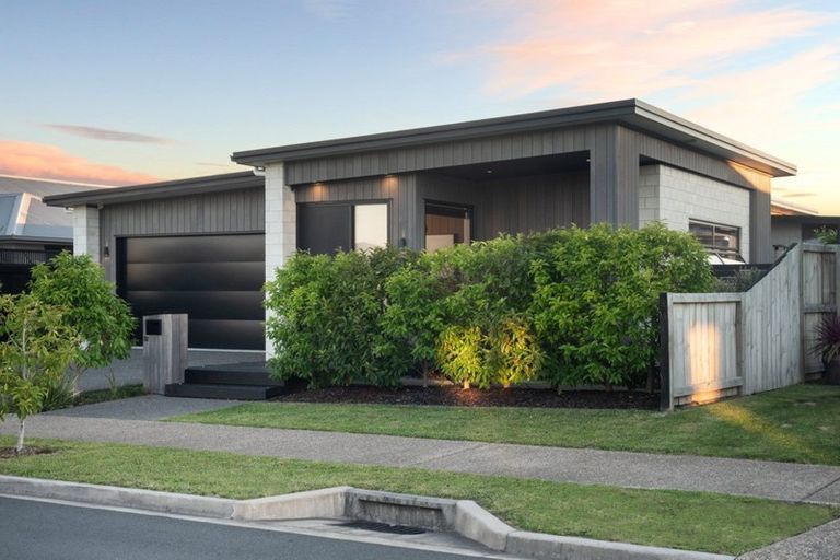 Photo of property in 32 Materawaho Way, Pyes Pa, Tauranga, 3112