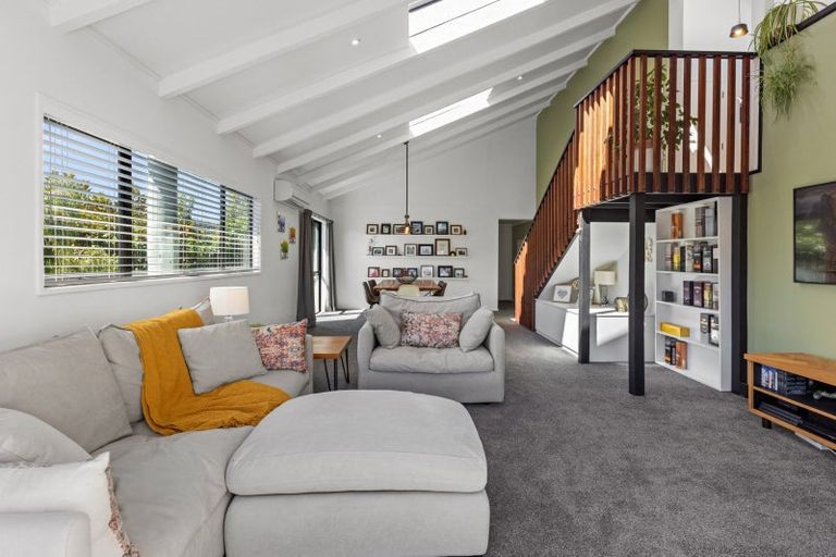 Photo of property in 19 Puflett Road, Havelock North, 4130