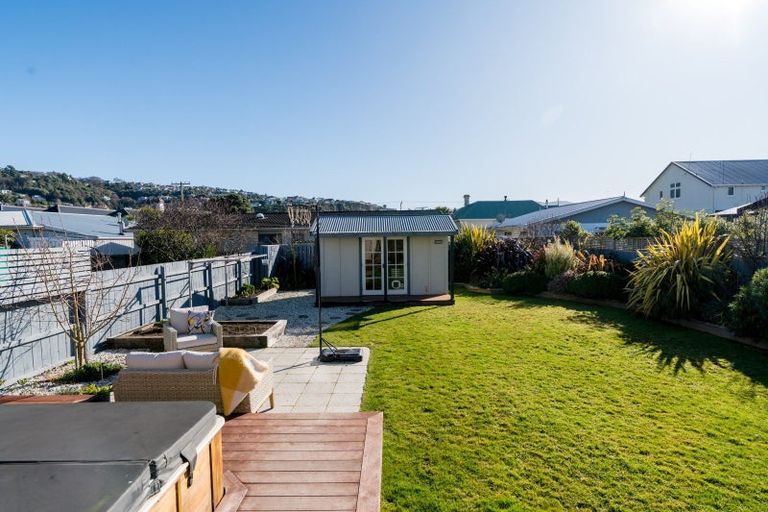 Photo of property in 180 Victoria Road, Saint Clair, Dunedin, 9012