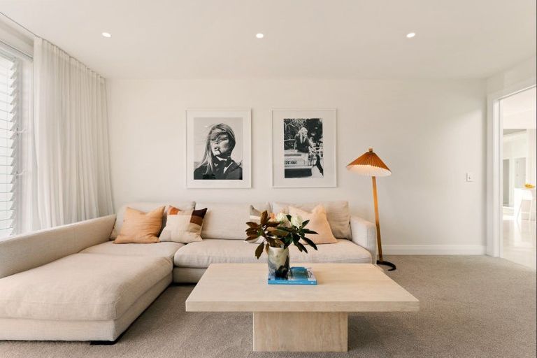 Photo of property in 11 Shearwater Lane, Point Wells, 0986